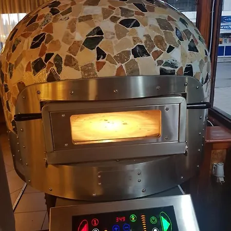 Family Kedara מלון