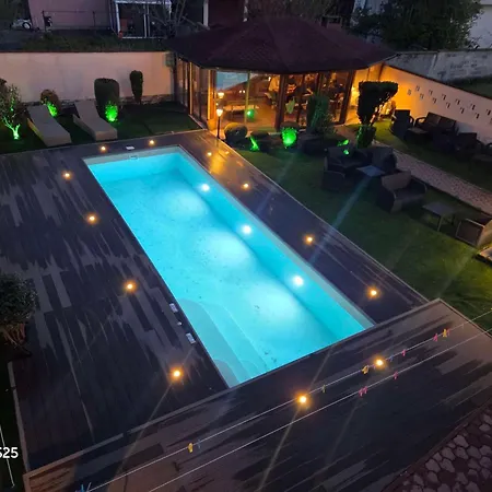 Family Kedara 2* בורגאס