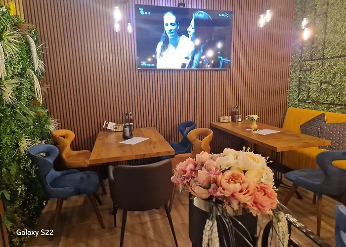 Hotel Family Kedara 2*