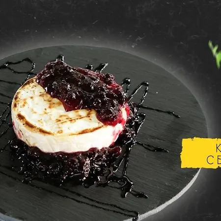 Hotel Family Kedara 2*