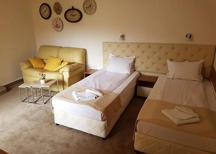 Family Kedara Hotel 2*